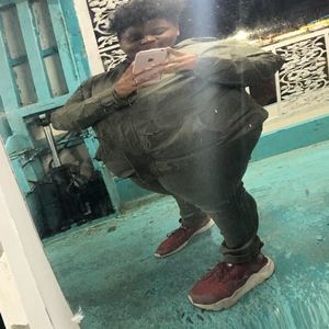 Meet your Posher, Sabrina